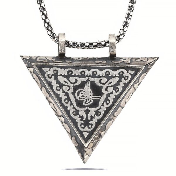 Gümüş Üçgen İçi Açılabilen Tuğra Muskalık Kolye